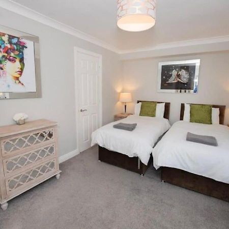 סקארבורו Pelican-Stylish 2-Bed Apartment Close To Beach & Town מראה חיצוני תמונה