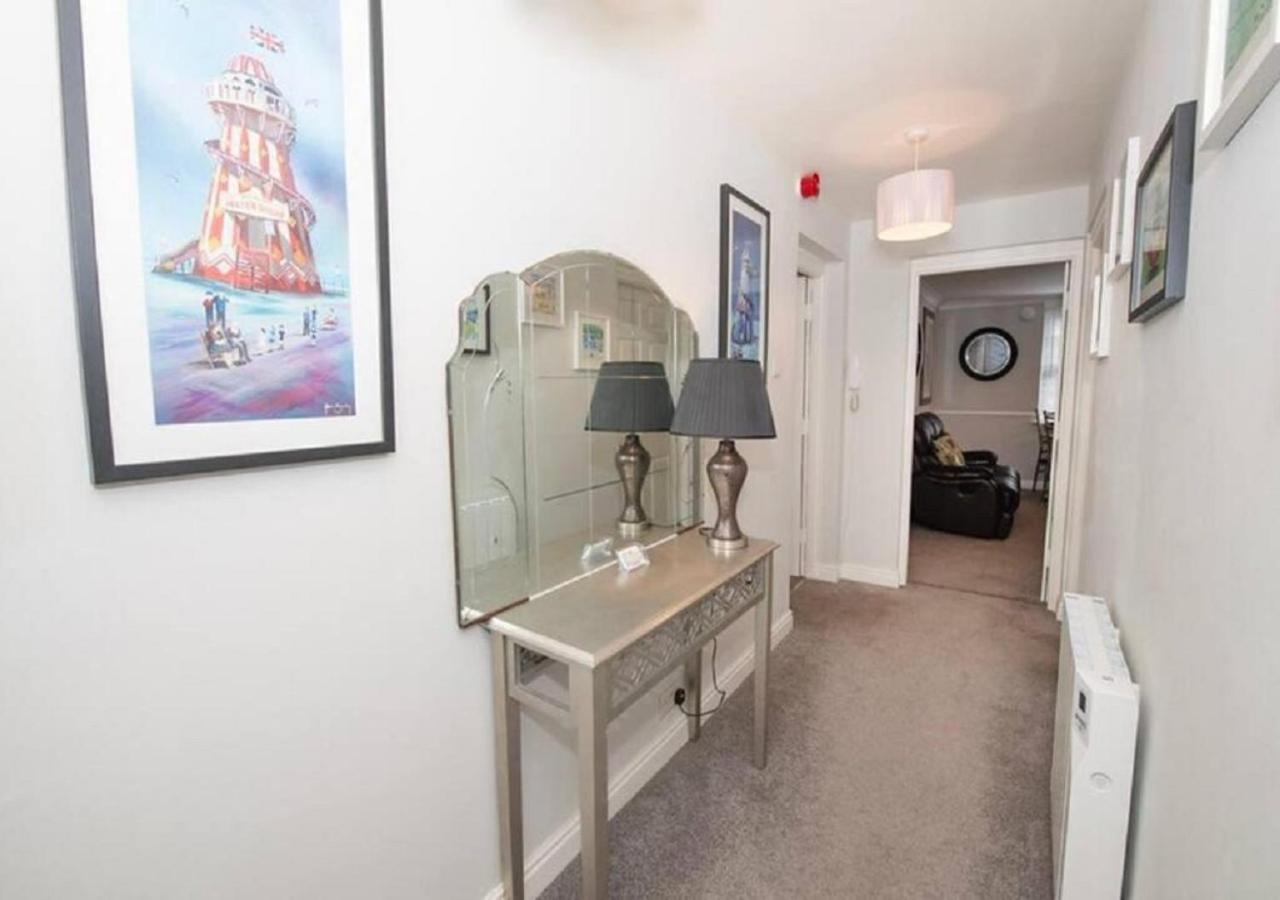 סקארבורו Pelican-Stylish 2-Bed Apartment Close To Beach & Town מראה חיצוני תמונה