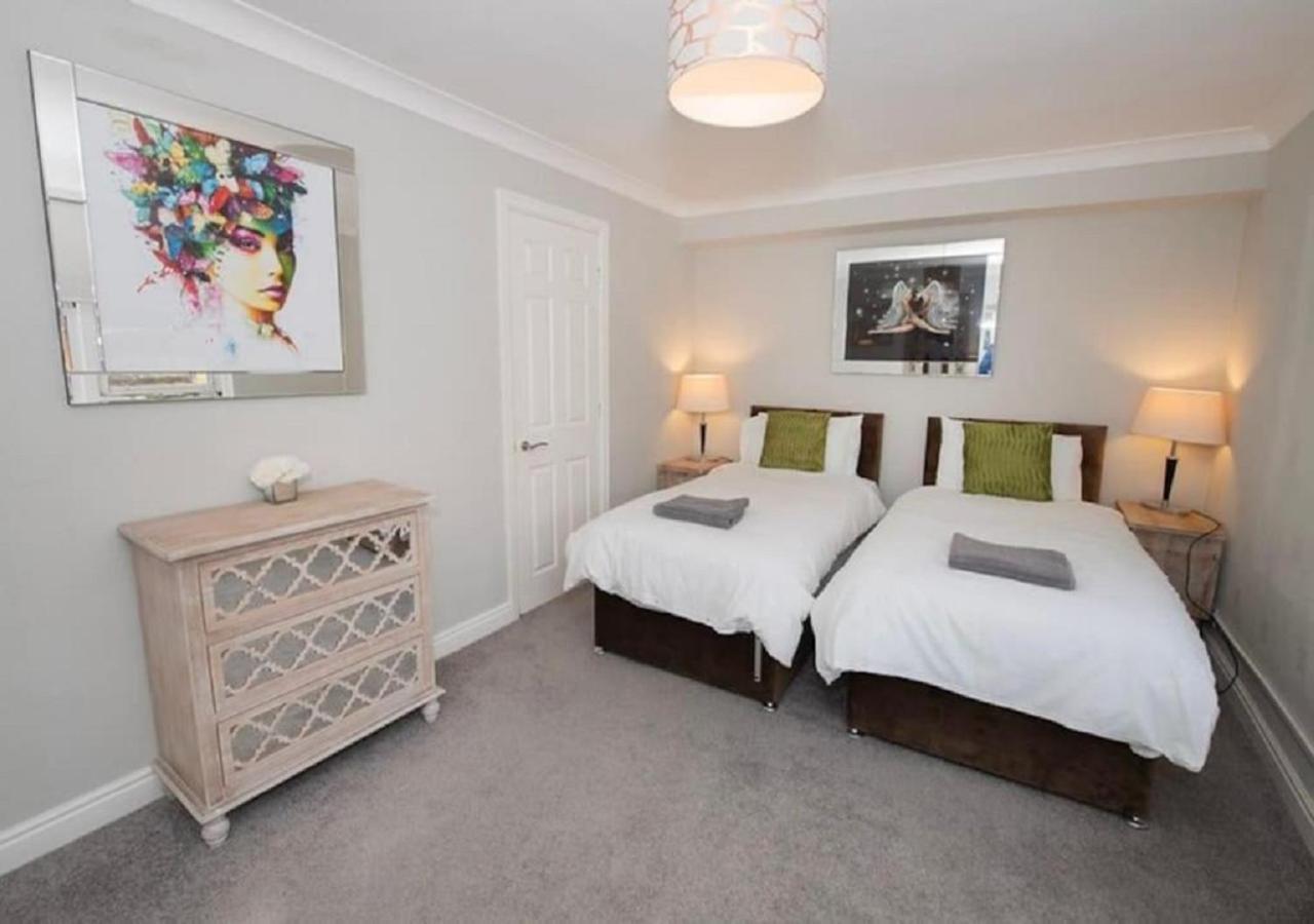 סקארבורו Pelican-Stylish 2-Bed Apartment Close To Beach & Town מראה חיצוני תמונה