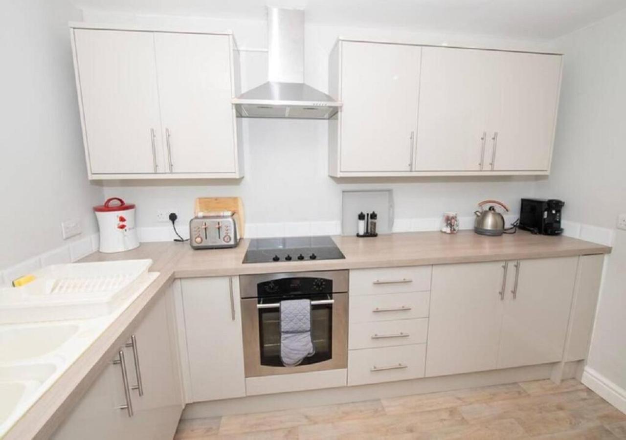 סקארבורו Pelican-Stylish 2-Bed Apartment Close To Beach & Town מראה חיצוני תמונה